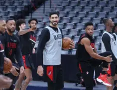 窗口期里昂备战CBA季后赛今晨丹佛掘金备战NBA季后赛，连对手都承认：风云突变拉齐奥今夜状态回暖(丹佛掘金最新消息)