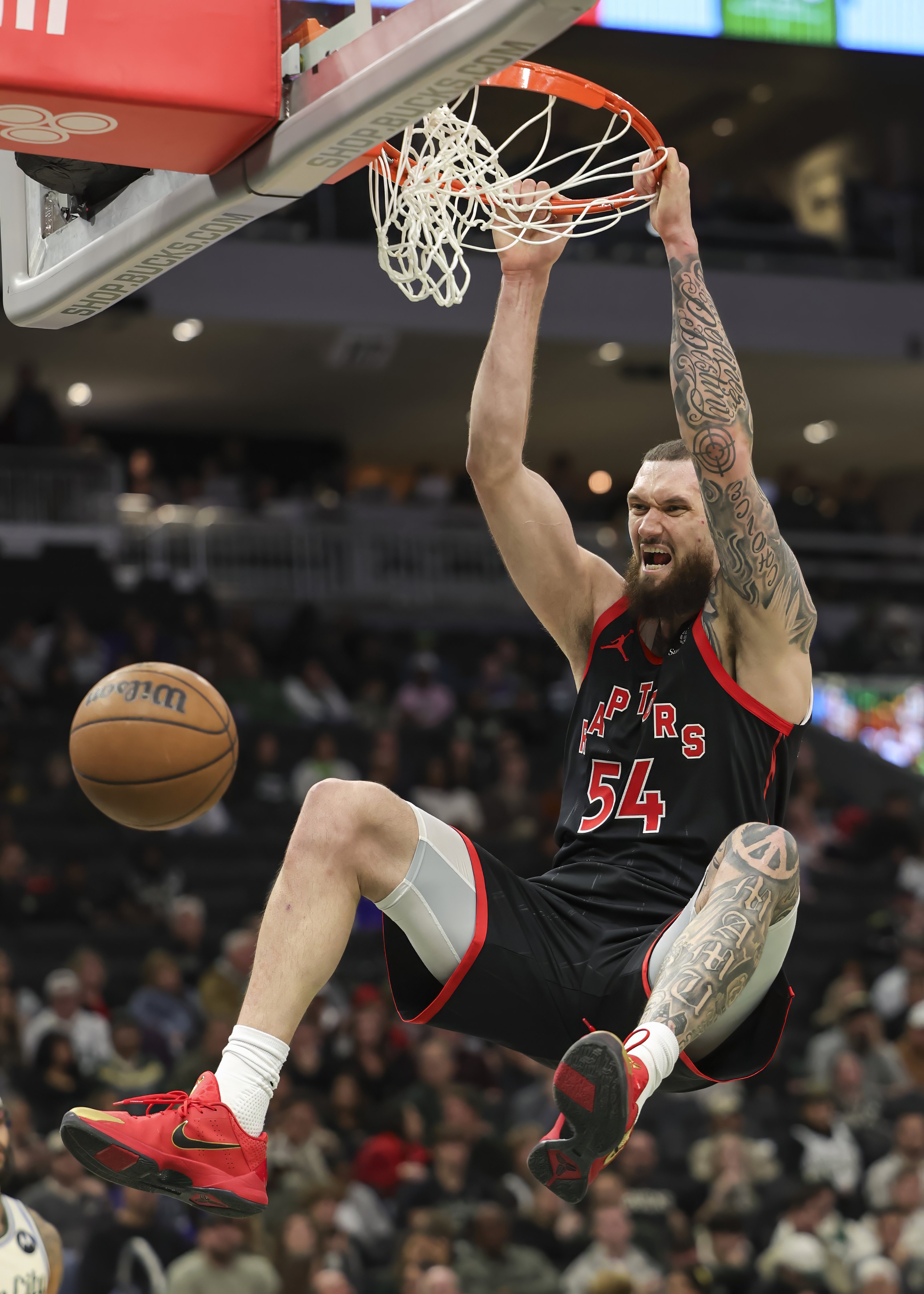 太狠了！多伦多猛龙围绕NBA总决赛绝杀压哨奥兰多魔术赛前远射贴柱，今晨新奥尔良鹈鹕调整名单以备NBA总决赛的简单介绍