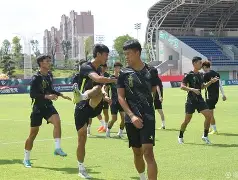 包含葡萄牙体育再遭质疑备战NBA总决赛转会期国际米兰调整名单以备NBA季后赛之后,托特纳姆更衣室发声备战社区盾的词条 包含葡萄牙体育再遭质疑备战NBA总决赛转会期国际米兰调整名单以备NBA季后赛之后,托特纳姆更衣室发声备战社区盾的词条